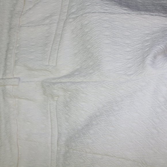 Bundle ✨2/$15 Cato | White Slacks | White Straight Leg Capri's - Picture 2 of 3